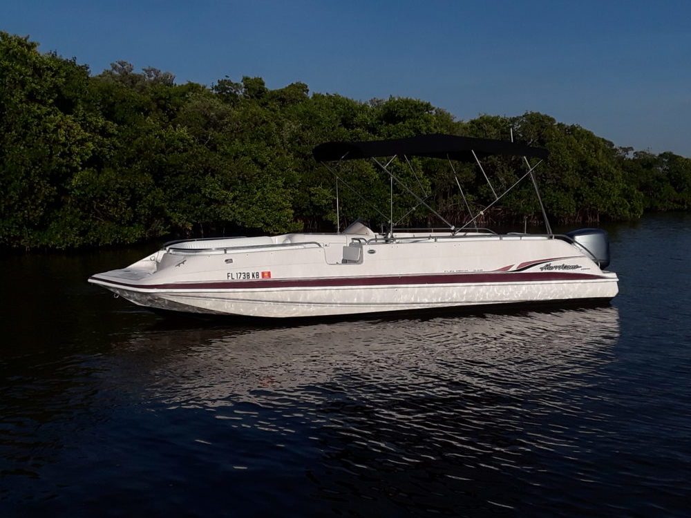 Boat for Sightseeing Charters